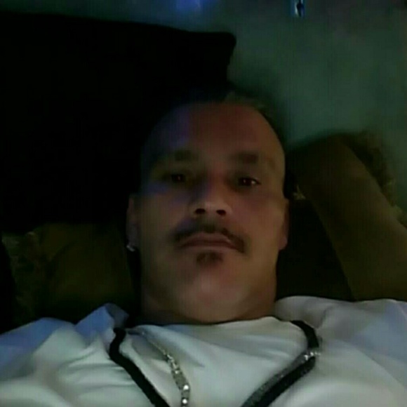 Meet your Posher, Johnny - Picture 2 of 4